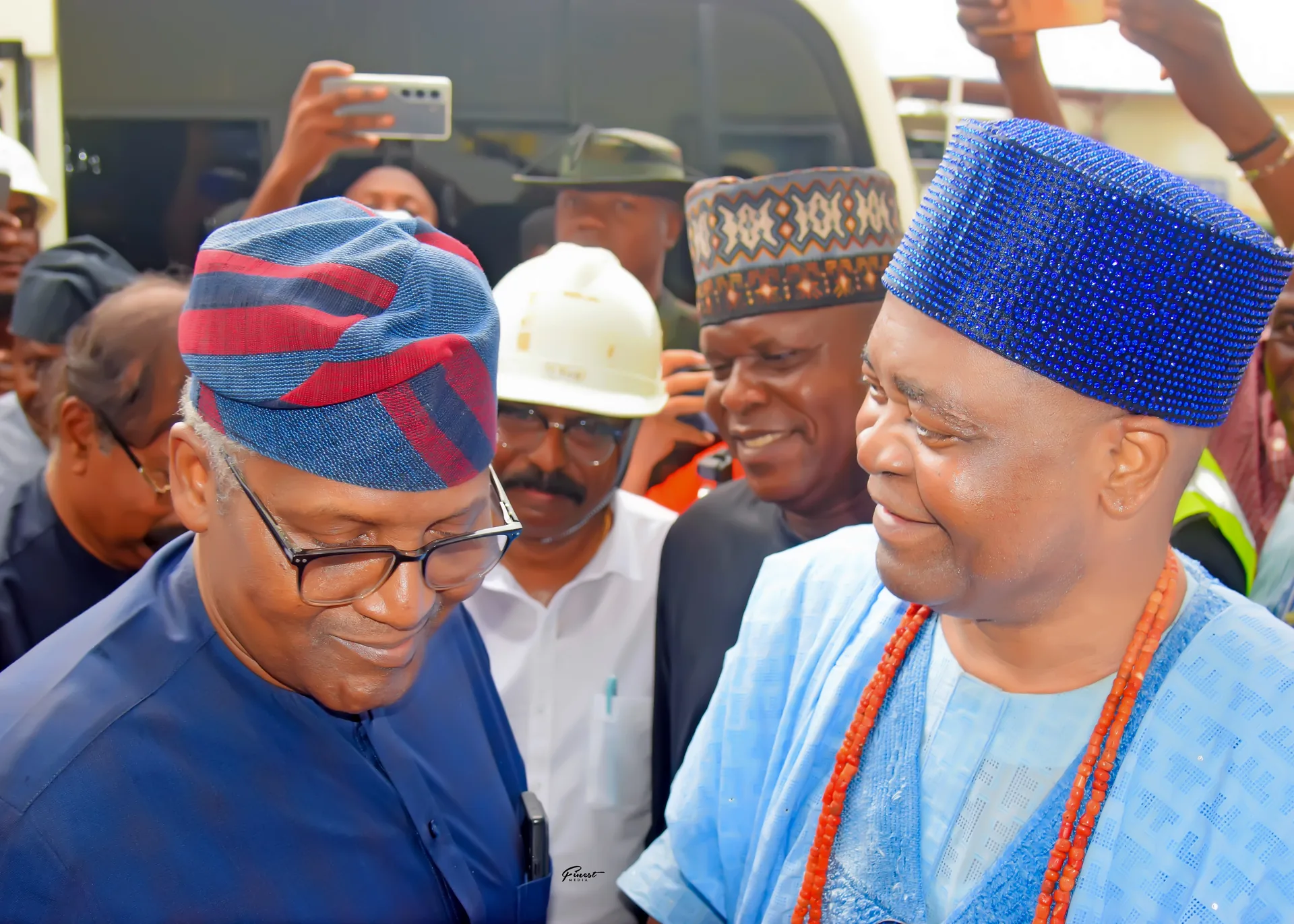 His Royal Majesty with government officials and community